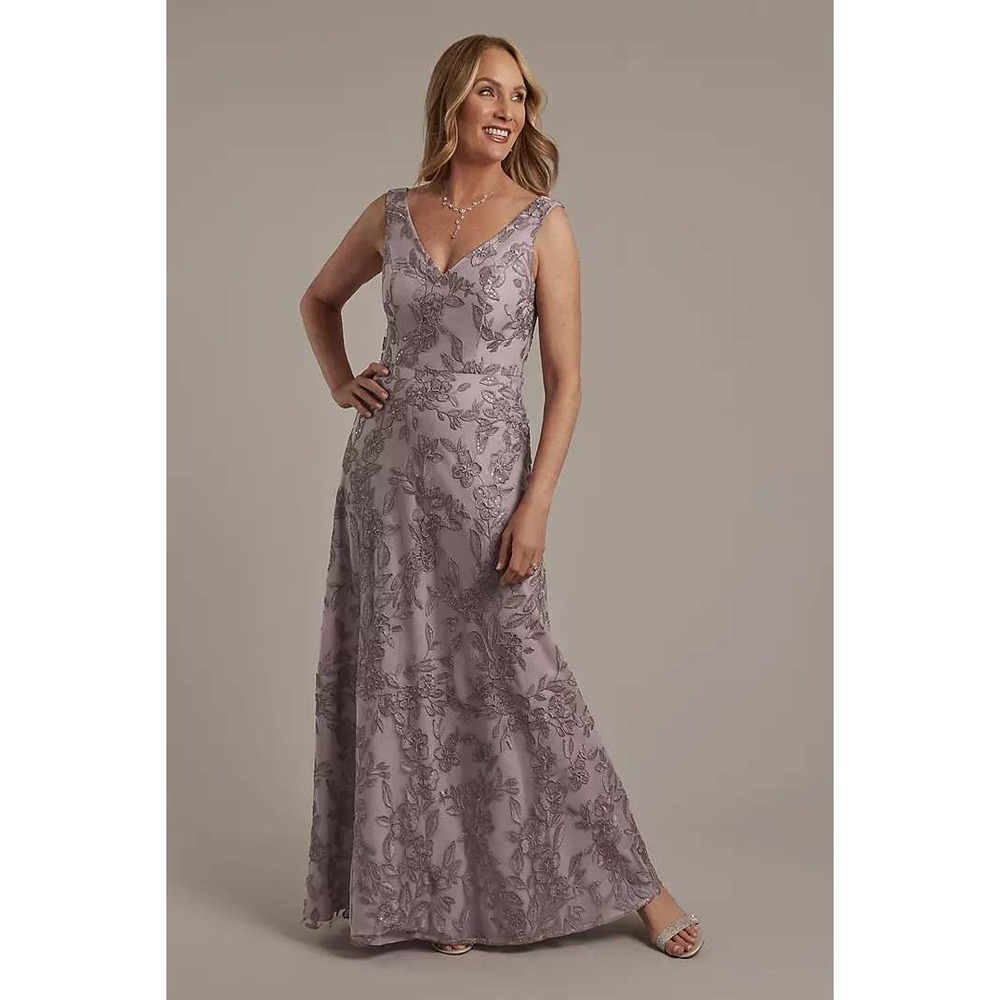 Oleg Cassini Embroidered A-Line Gown Chiffon Wrap Mauve New Size 6